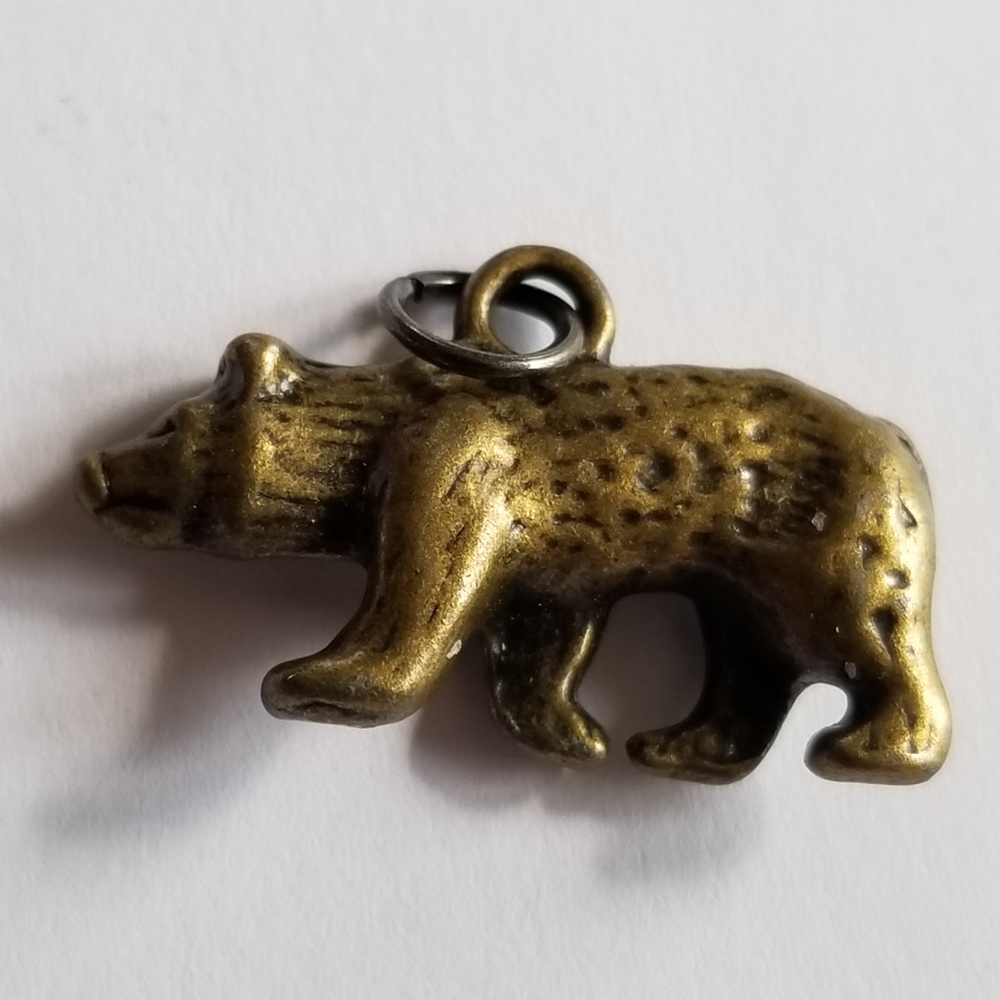 Relisted - Bear pendant charm antiqued gold tone metal animal - Picture 5 of 10
